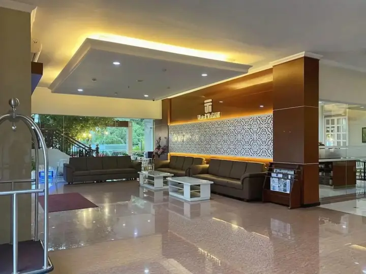 Сукохарджо: Hotel Tosan Solo Baru