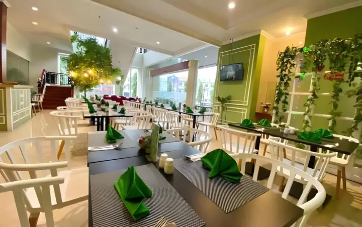 Сукохарджо: Hotel Tosan Solo Baru