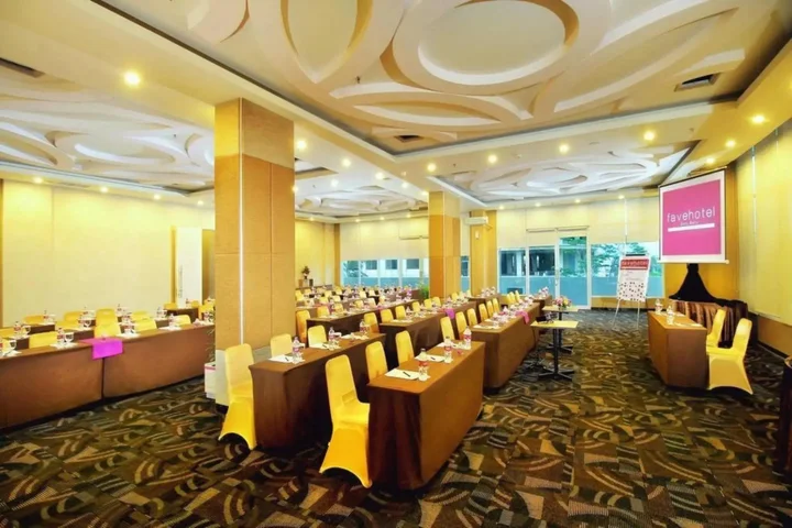 Сукохарджо: Hotel Tosan Solo Baru