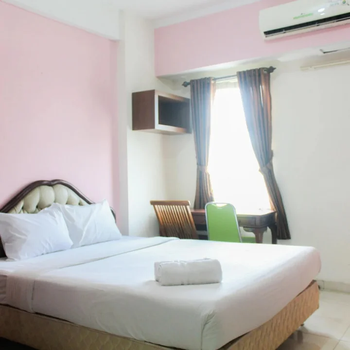 Депок: Homey and Cozy Living Studio at Margonda Residence 2 Apartment