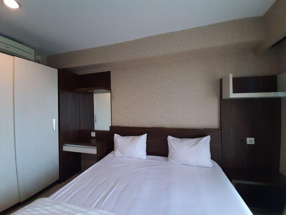 carousel image 4