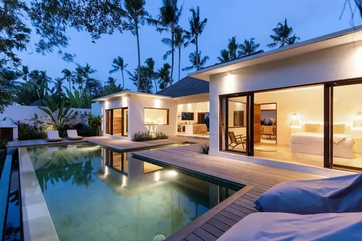 Сесе: Villa Lumahi Tiga