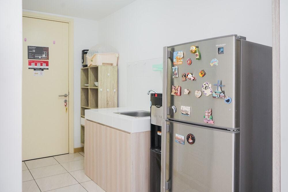 Legok: Nice And Comfy Studio Apartment At M-Town Residence