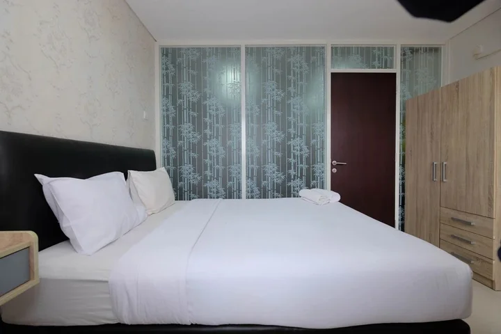 Депок: Simply Clean And Cozy 1Br With Sofabed At Atlanta Residence Apartment