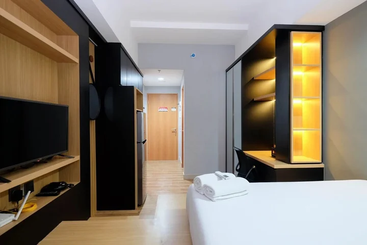 Депок: Nice And Comfy Studio At Evenciio Margonda Apartment