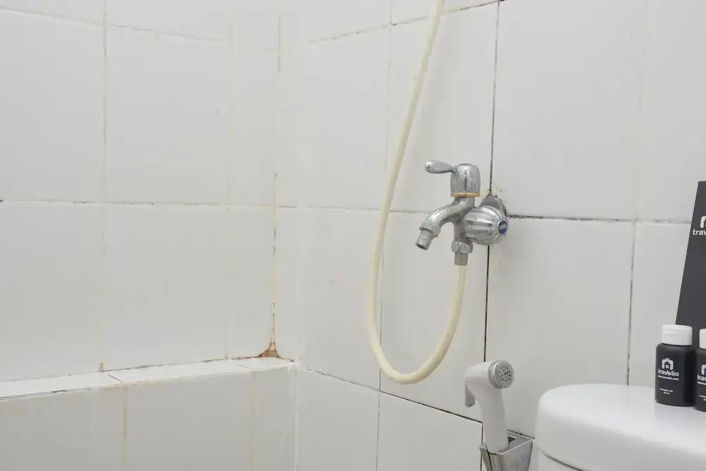 Джакарта: Comfortable 2Br Apartment At Bassura City