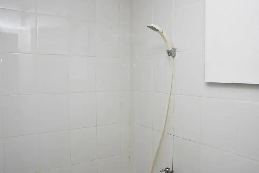 Джакарта: Comfortable 2Br Apartment At Bassura City