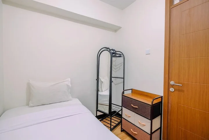 Депок: Comfortable And Tidy 2Br At Cinere Resort Apartment