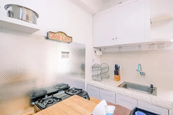 Депок: Comfortable And Tidy 2Br At Cinere Resort Apartment