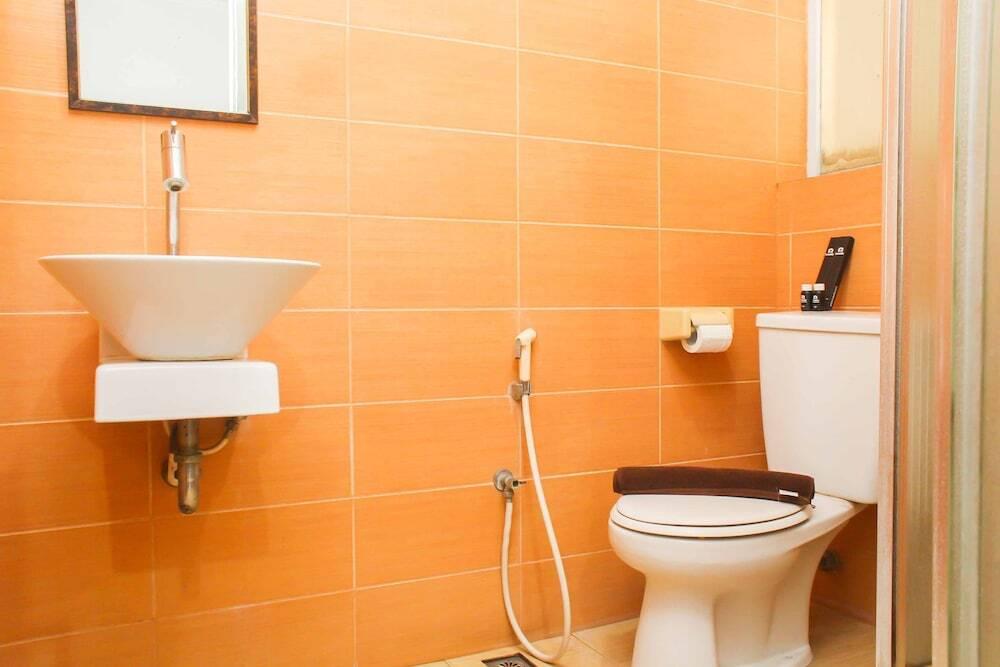Чикаранг: Comfortable 2Br With Extra Room At Crown Court Executive Condominium