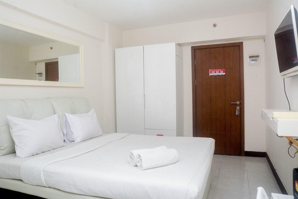 Comfort Living Studio Room At Cinere Resort Apartment — фото 6