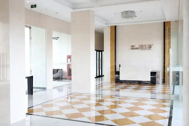Legok: Moritz Inn Bsd