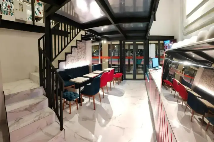 Legok: Moritz Inn Bsd