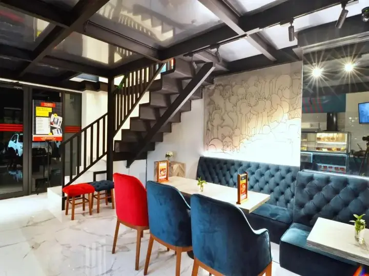Legok: Moritz Inn Bsd