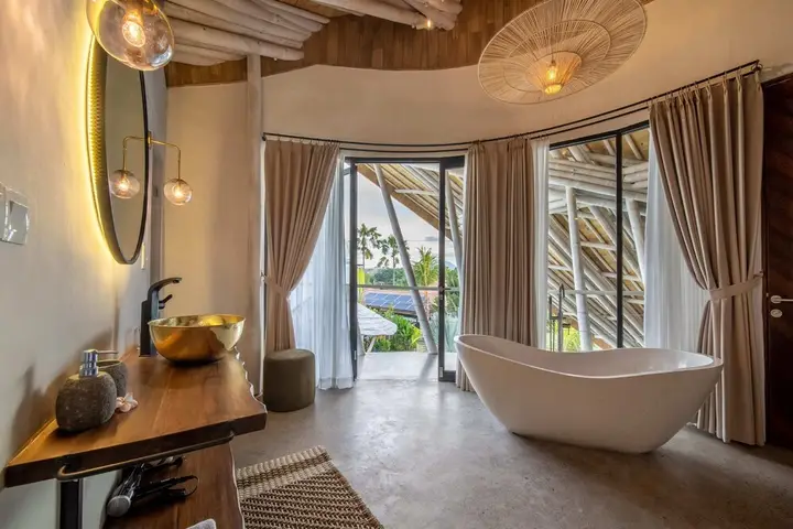 Stunning Architecture 5BR Bamboo With Tropical Pool Villa in Umalas — фото 5
