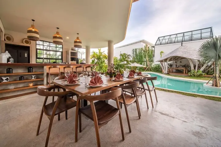 Керобокан: Stunning Architecture 5BR Bamboo With Tropical Pool Villa in Umalas
