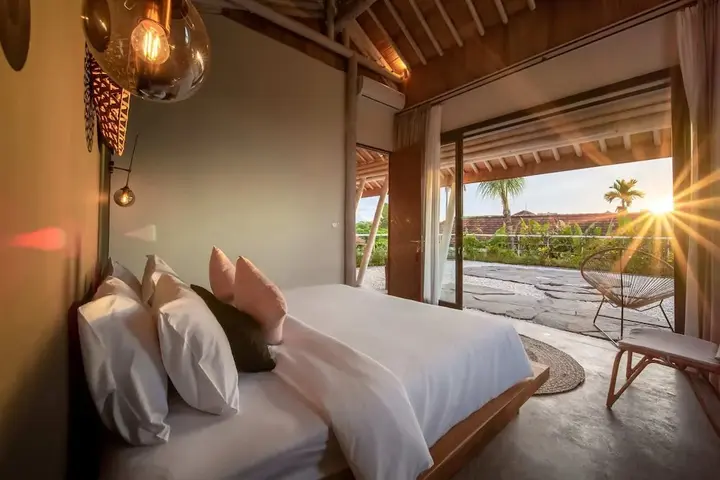 Керобокан: Stunning Architecture 5BR Bamboo With Tropical Pool Villa in Umalas