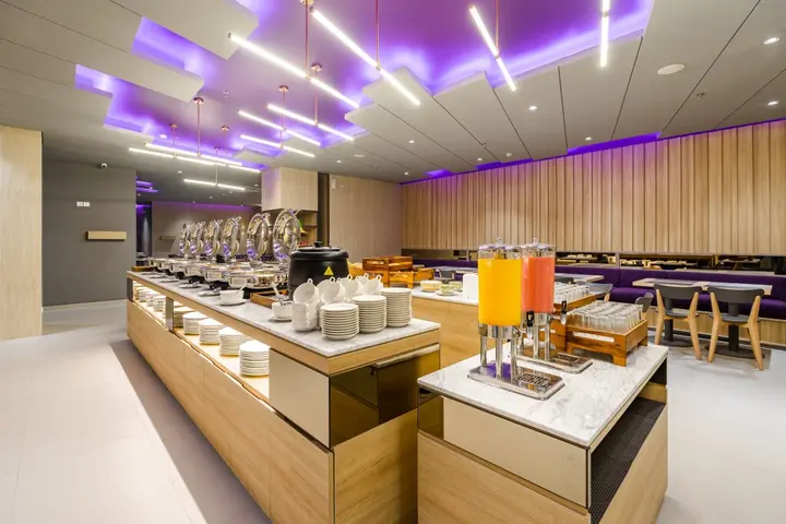 Семаранг: Отель Quest Hotel Prime Pemuda