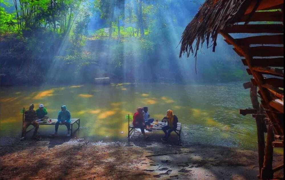 Батуретно: Pasar Kebon Empring Camping Ground