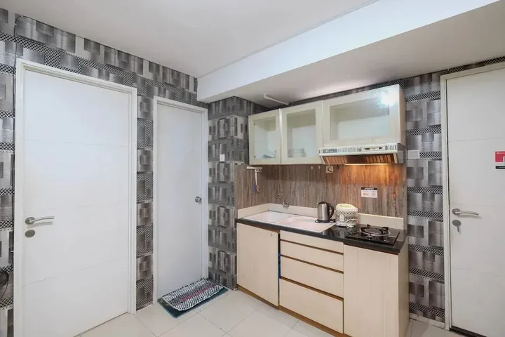 Джакарта: Great Location And Comfort 3Br At Bassura City Apartment