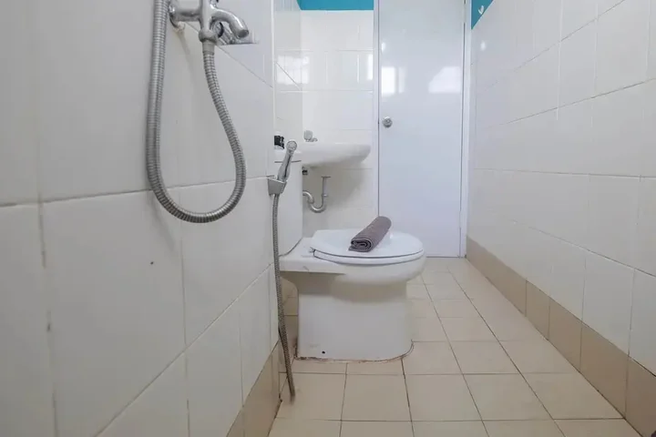 Джакарта: Great Location And Comfort 3Br At Bassura City Apartment