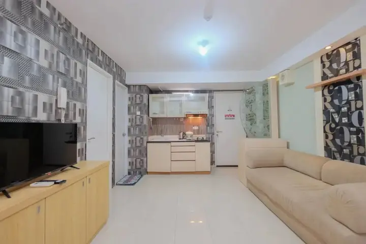 Джакарта: Great Location And Comfort 3Br At Bassura City Apartment