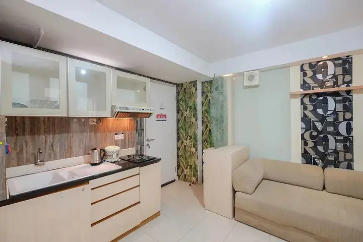 Джакарта: Great Location And Comfort 3Br At Bassura City Apartment