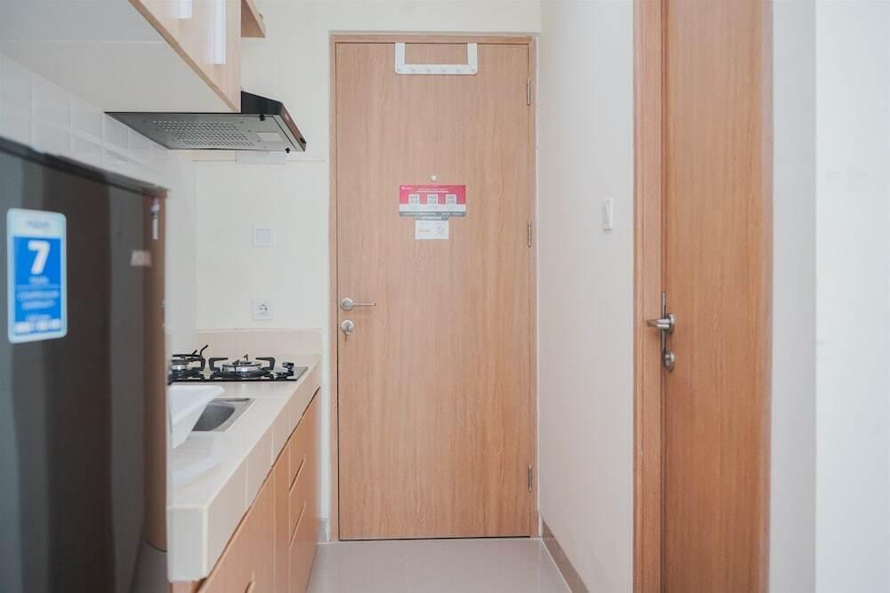 Legok: Studio Apartment With Cozy Design At B Residence