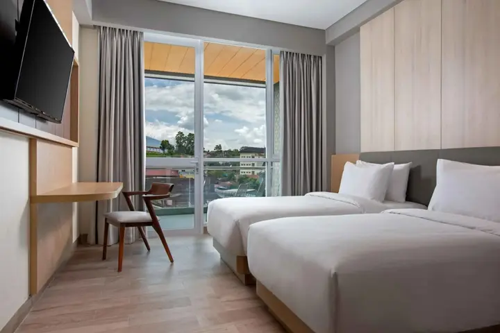 Букиттинги: Hotel Santika Bukittinggi
