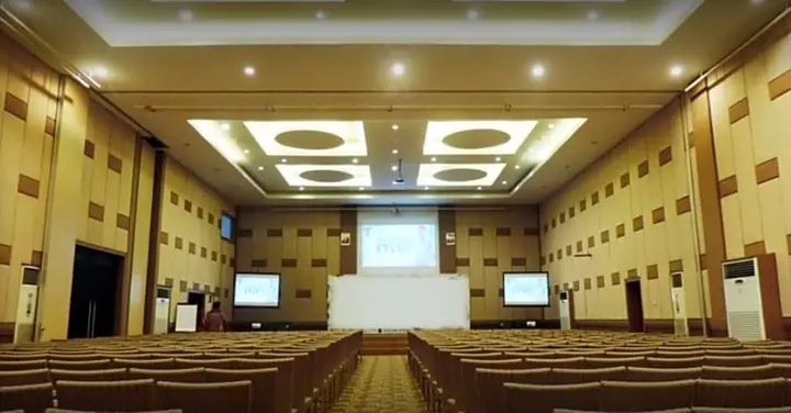 Dewarna Hotel & Convention — фото 2
