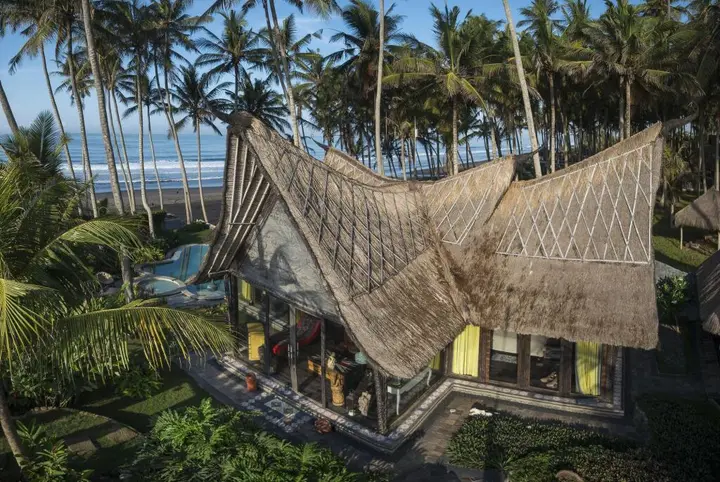 Табанан: Вилла Absolute Beachfront Villa Laut