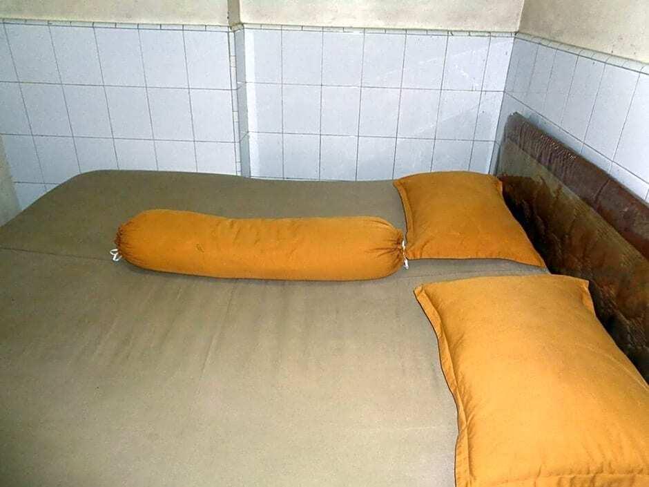 Медан: Hotel Cahaya