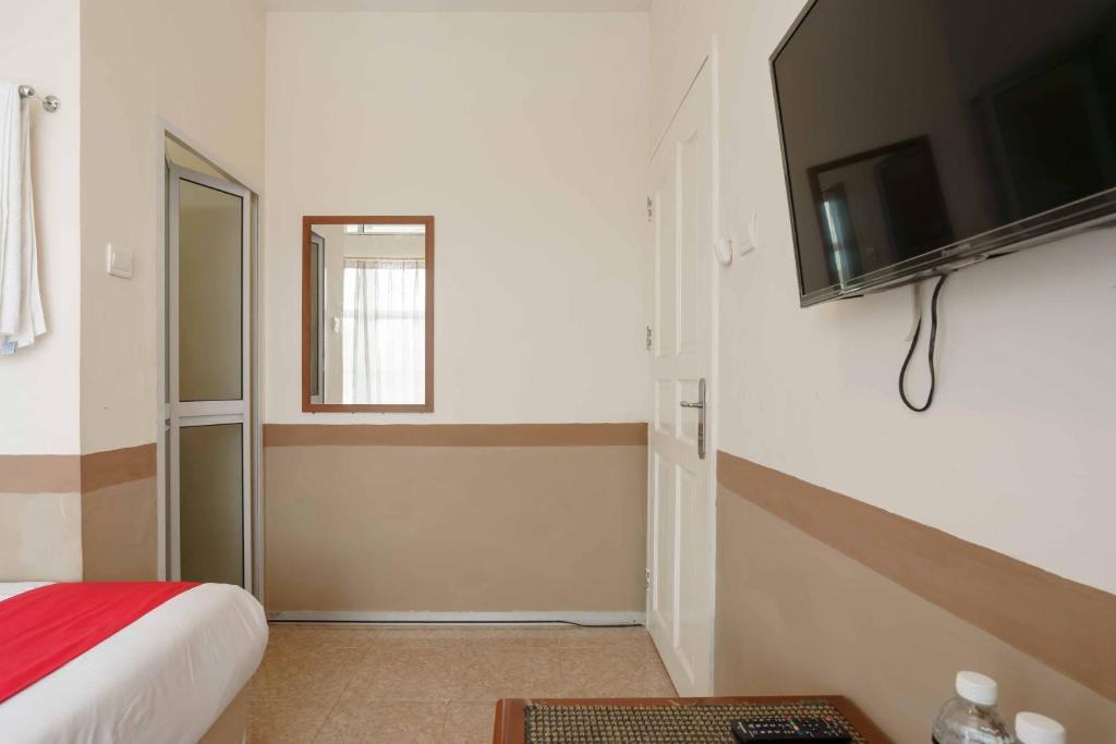 Батам: RedDoorz near Plaza Botania 1 Batam