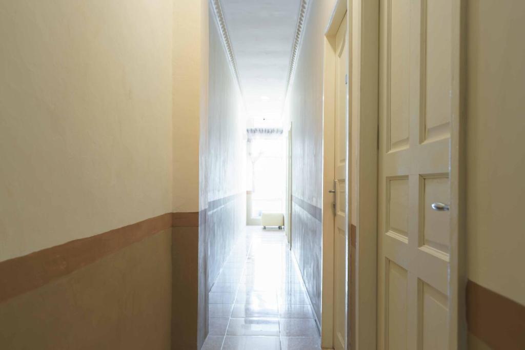 Батам: RedDoorz near Plaza Botania 1 Batam