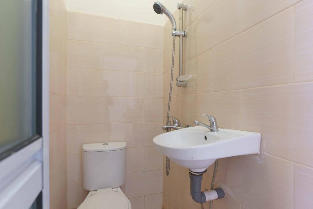 Батам: RedDoorz near Plaza Botania 1 Batam