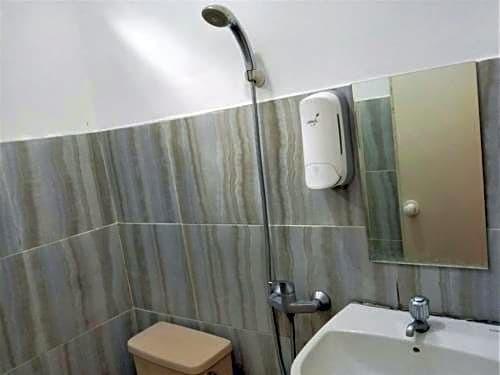 Семаранг: Ceria Residence Near AhmadYani International Airport Semarang