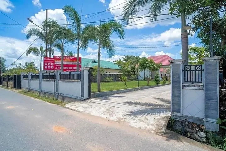 Банджанбару: RedDoorz Syariah Near Syamsudin Noor Airport 4