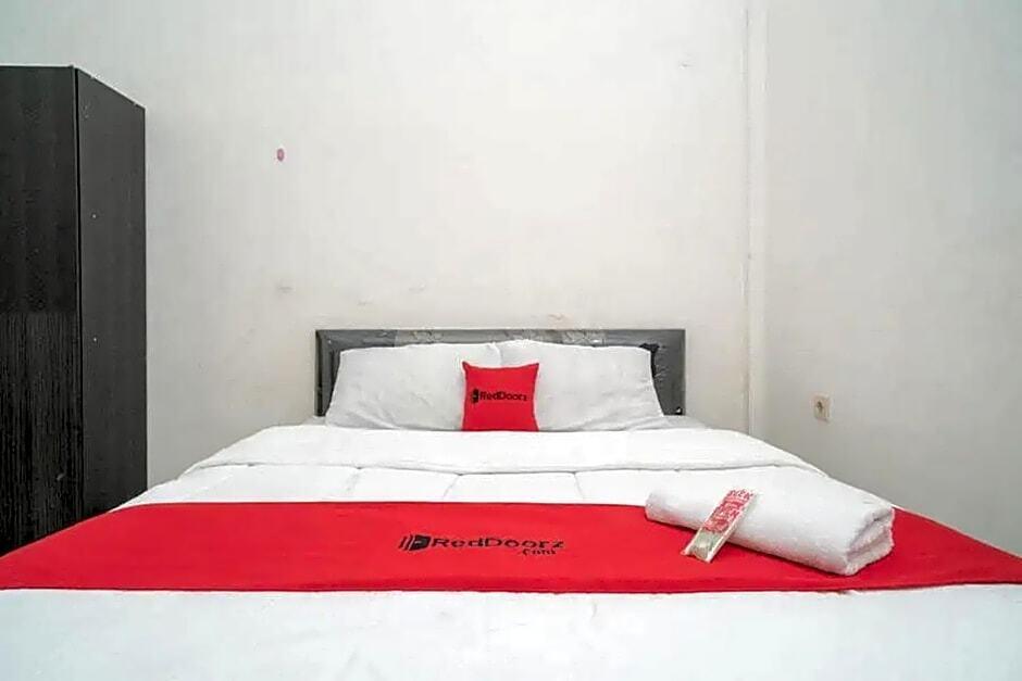 Банджанбару: RedDoorz Syariah Near Syamsudin Noor Airport 4