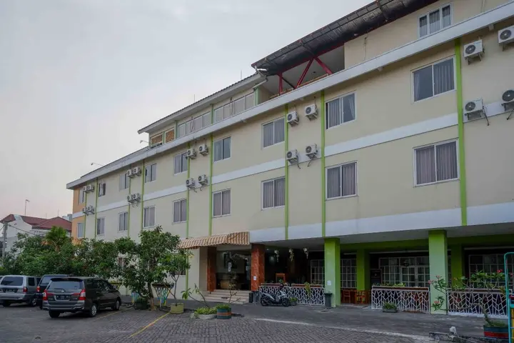 Суракарта: RedDoorz Plus Syariah near Manahan Solo