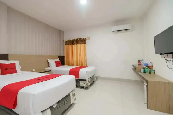 Медан: RedDoorz Plus @ Cemara Asri Medan