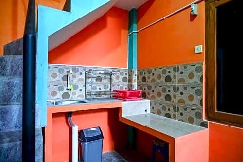 Суракарта: KoolKost Female Syariah near ISI Solo - Minimum Stay 3 Nights