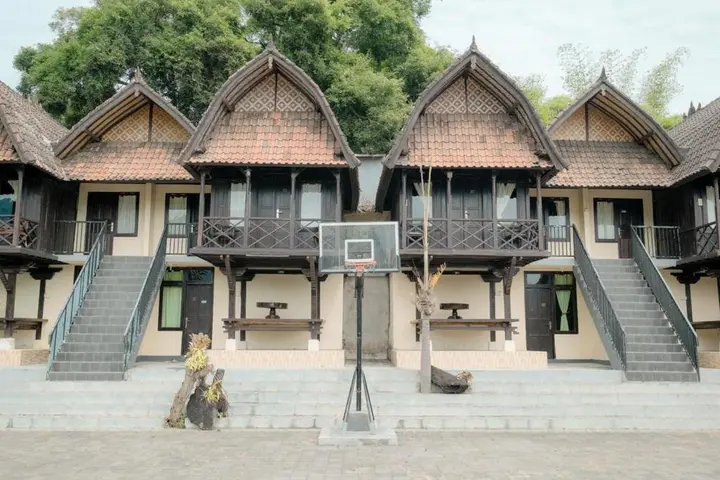 Кинтамани: Resto Apung and Bungalow Kedisan Batur Lake View RedPartner