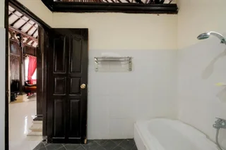 Кинтамани: Resto Apung and Bungalow Kedisan Batur Lake View RedPartner