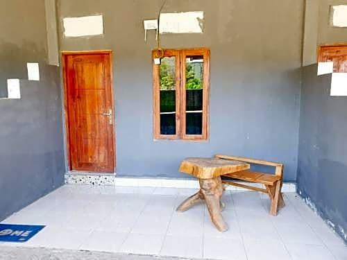 Flores One Love Homestay Hostel and Tours Near Komodo International Airport RedPartner — фото 1