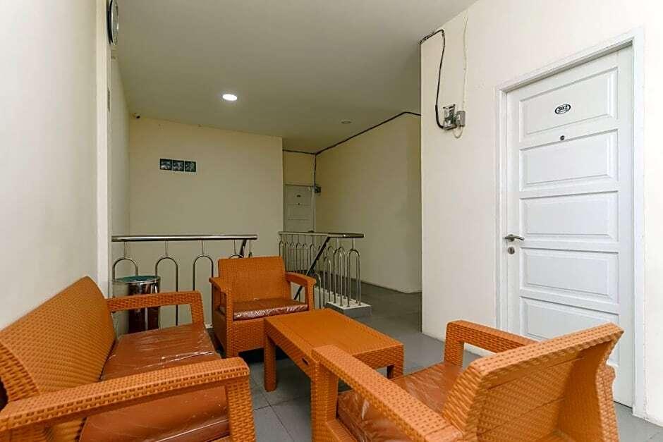 Тангеранг: KoolKost Syariah near RS Sari Asih Sangiang