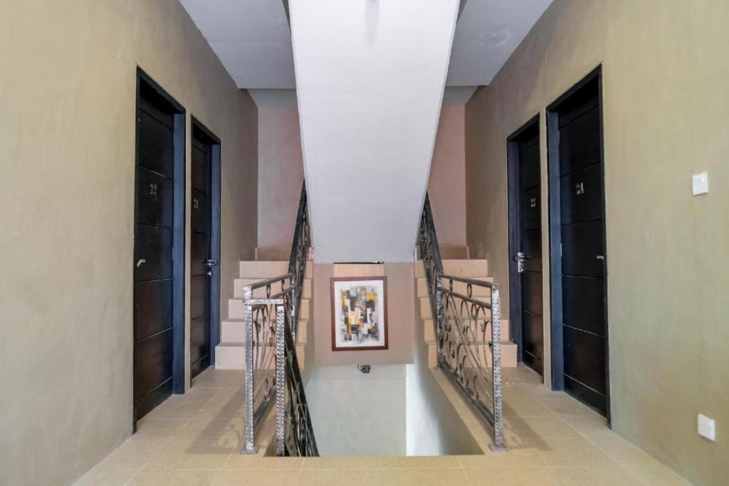 Батам: OYO 91252 Graceland Inn