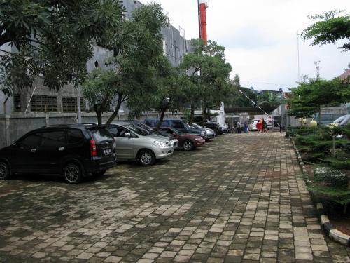 Депок: Cinere Inn & Residence