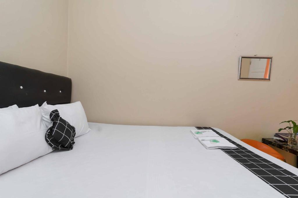 Депок: Madinah House Syariah RedPartner