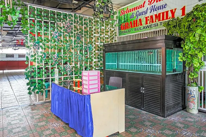 Палу: OYO 90968 Graha Family Guest House