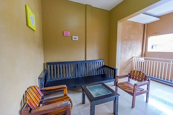 Депок: OYO Life 2866 Kost Syahira